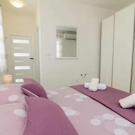 Гостьовий будинок Privat Luka 4*